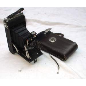 Voigtlander Jubilar - měchový fotoaparát