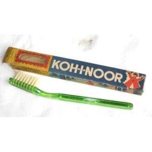 Koh-i-noor - papírová krabička od dětského kartáčku na zuby