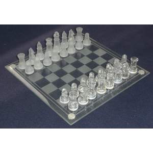 Šachy skleněné